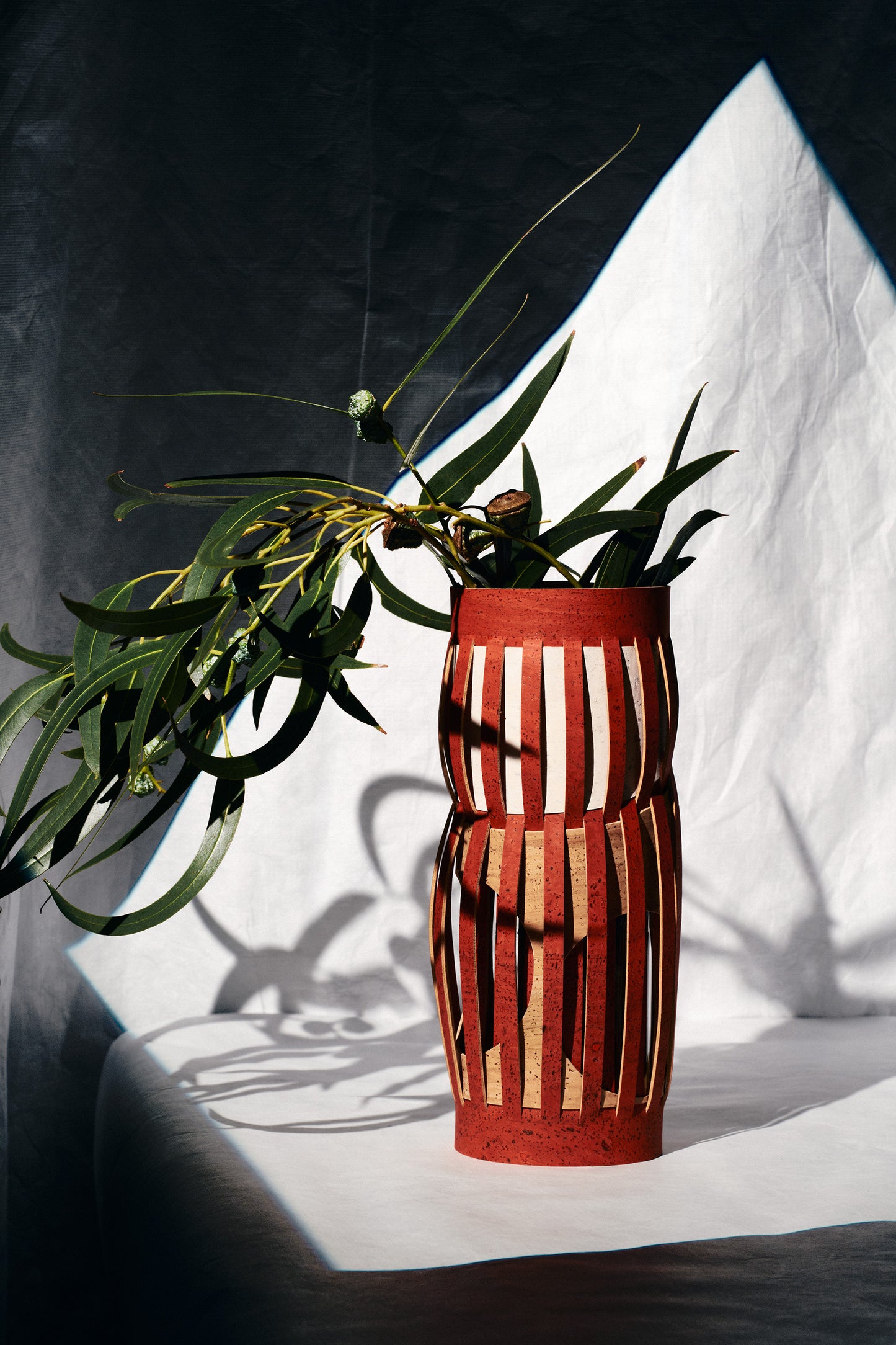 Vase COLUMN RED L – Edition 1 / Edition 2
